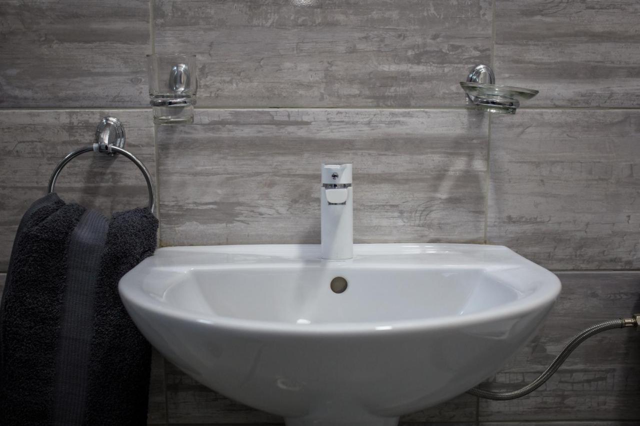 La Casa Hostel Ni Екстериор снимка