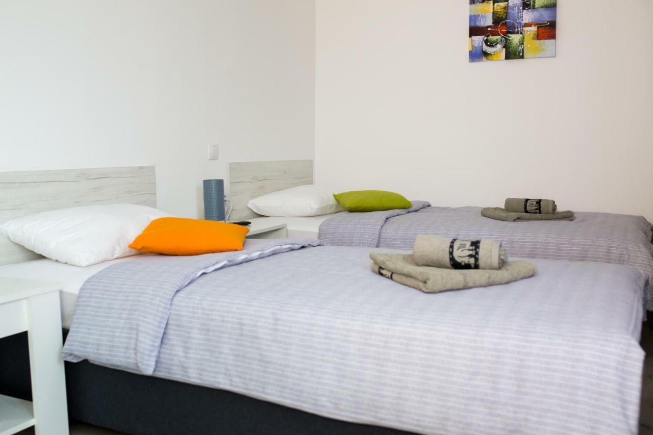 La Casa Hostel Ni Екстериор снимка