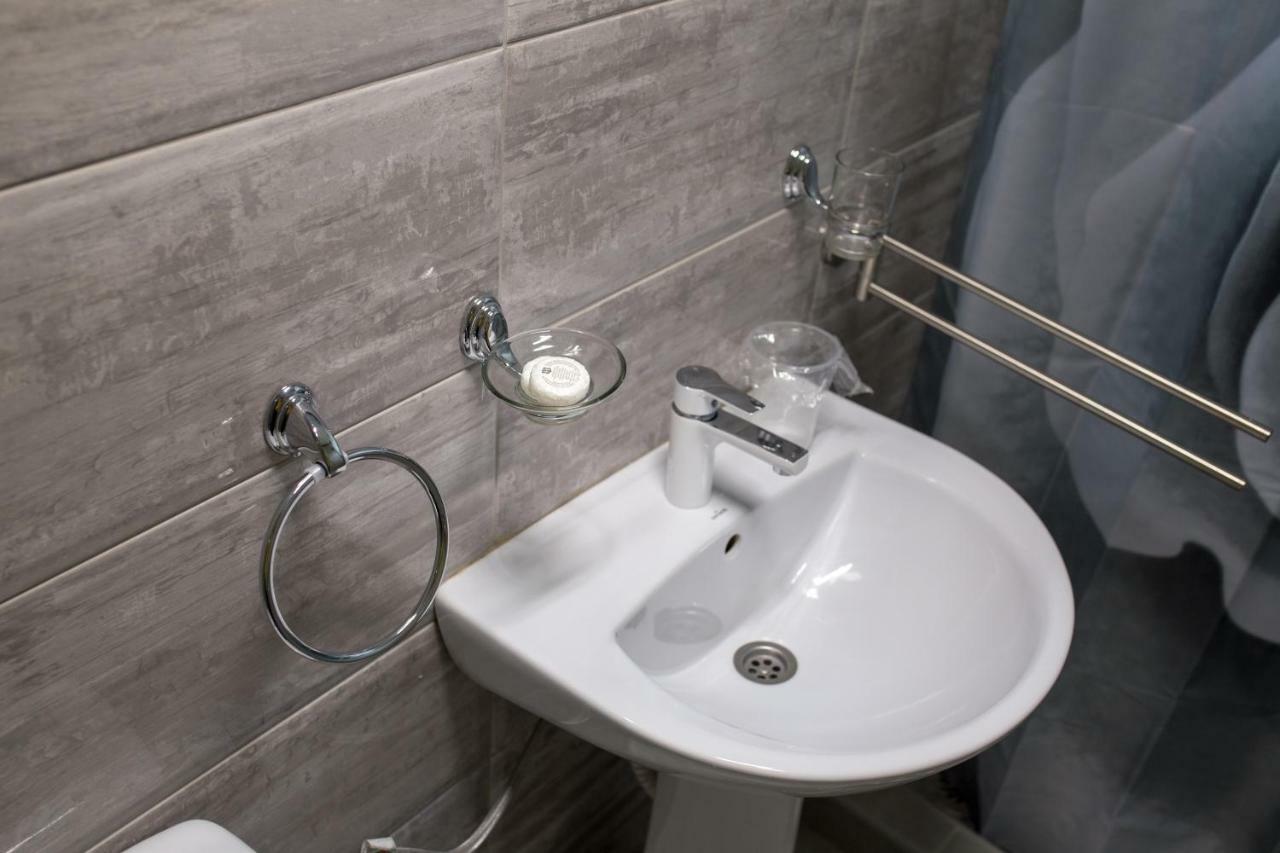 La Casa Hostel Ni Екстериор снимка