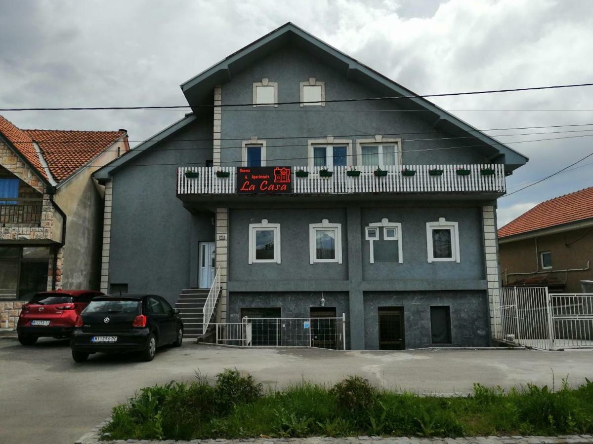 La Casa Hostel Ni Екстериор снимка