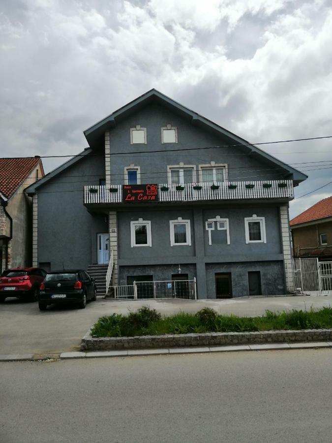 La Casa Hostel Ni Екстериор снимка